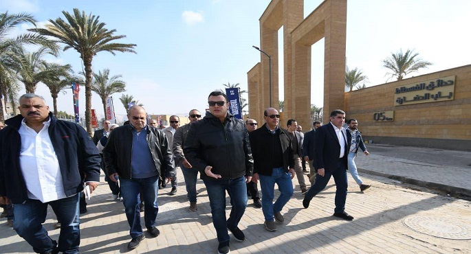وزير الإسكان يتفقد مشروع “حدائق تلال الفسطاط” ويوجه بتكثيف العمل للانتهاء من اللمسات النهائية