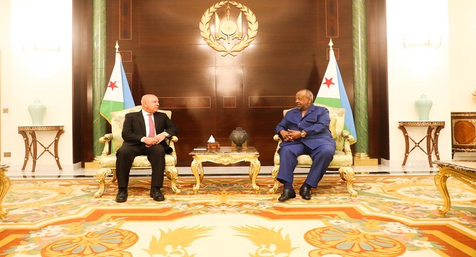 رئيس جيبوتى يستقبل وزير الصناعة والنقل ووفد شركات القطاع العام والخاص المصرى