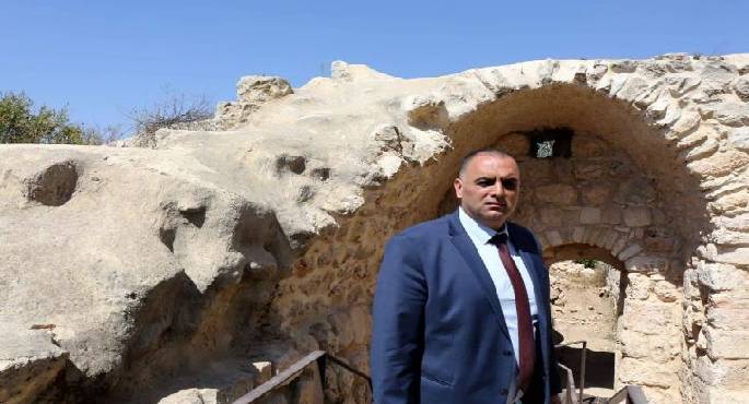 الاحتلال الاسرائيلى يُصدر قراراً بمنع وزير شؤون القدس من دخول الضفة الغربية لمدة ستة شهور