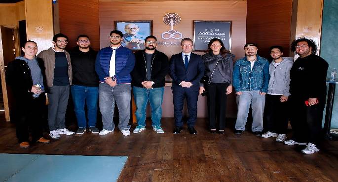 ‏المسلمانى لطلاب الجامعة الأمريكية: الإعلام الدولى عند مفترق الطرق