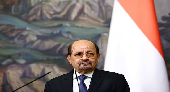 استقالة رئيس وزراء اليمن وتعيين وزير الخارجية في المنصب