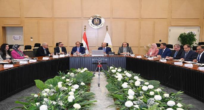 وزير الصناعة: دعم التكامل يهدف لتعميق التصنيع المحلى وتقليل فاتورة واردات الملابس الجاهزة