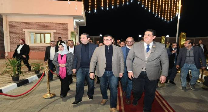 وزير الإسكان ومحافظ دمياط يفتتحان محطة معالجة الناصرية الجديدة