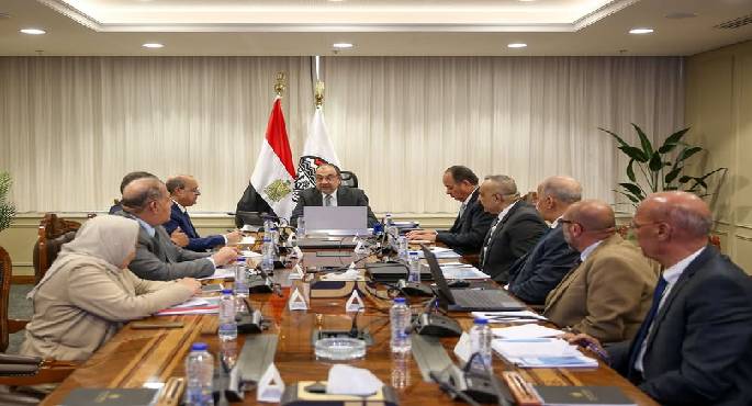 وزير قطاع الأعمال: مشروع إنتاج أقراص و حبيبات الكلور إضافة قوية لقطاع الصناعات الكيماوية