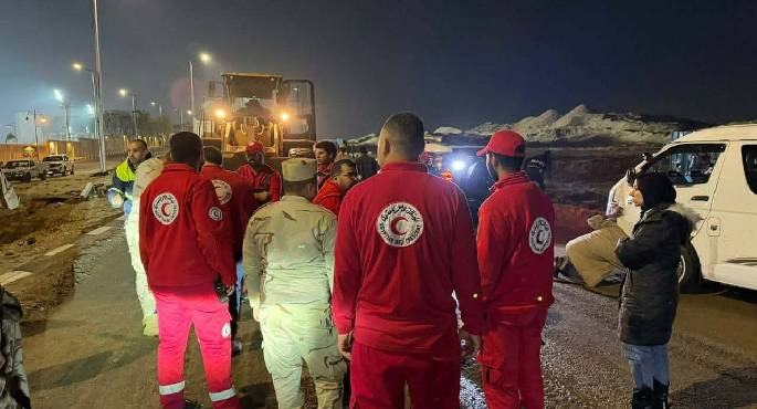 الهلال الأحمر ينتشر فرق طوارئ لدعم جهود الدولة إثر انفجار ماسورة مياه بمحيط معرض الكتاب
