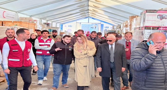 أنجلينا جولى تثمن الجهود المصرية فى استقبال المساعدات وإرسالها إلى قطاع غزة