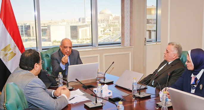 وزير الكهرباء يتابع خطة العمل لتحقيق الاستدامة المالية وتحسين الأداء والارتقاء بجودة الخدمات