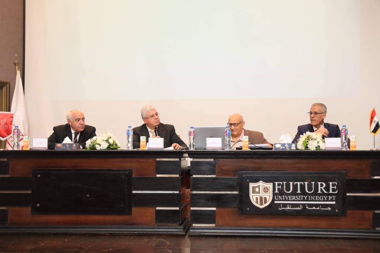 وزير التعليم العالى: دور محورى للجامعات الخاصة فى تقديم تجربة تعليمية متميزة بجودة عالية