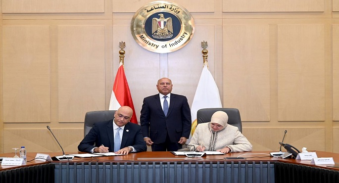 كامل الوزير يشهد توقيع مذكرة تفاهم مع جهاز تنمية المشروعات لتعظيم دور المشروعات الصغيرة بالتنمية