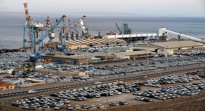 موقع إسرائيلى: مدمرة أمريكية ترسو فى ميناء إيلات