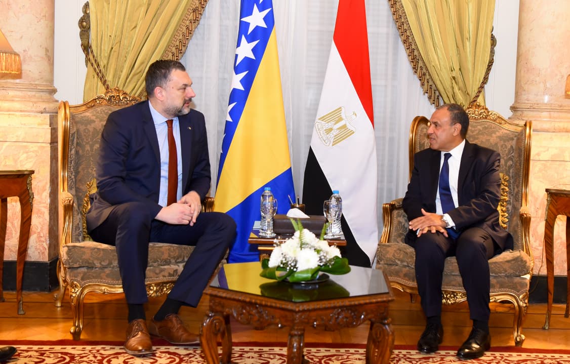 عبد العاطى يبحث مع نظيره البوسنى تعزيز العلاقات الثنائية والتطورات الإقليمية والدولية