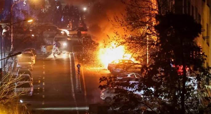 ليلة جديدة من الاحتجاجات فى طهران .. وواشنطن تدعو رعاياها لمغادرة إيران
