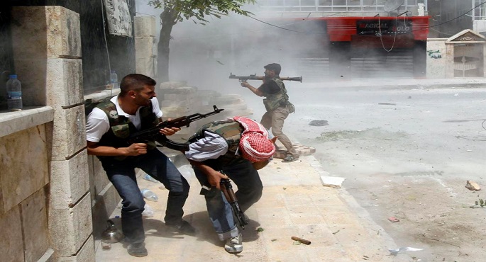 تجدد الاشتباكات فى حلب, و فتح ممرين إنسانيين لتأمين خروج المدنيين