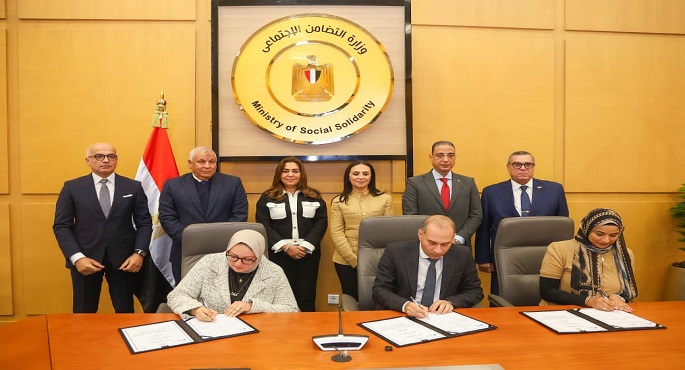 وزيرتا التضامن والتنمية المحلية تشهدان توقيع 4 بروتوكولات تعاون لتحسين جودة خدمات الأطفال حديثى الولادة
