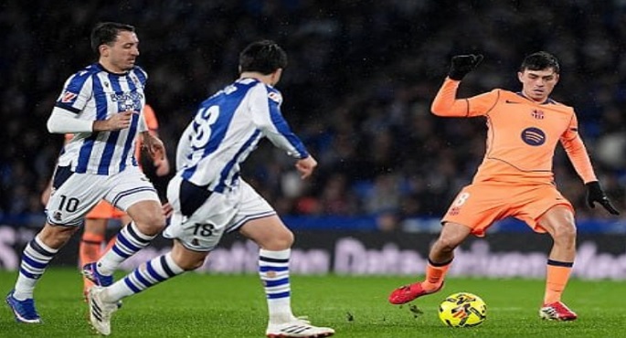 ريال سوسيداد يُسقط برشلونة 2-1 ويشعل قمة ترتيب الدورى الإسبانى