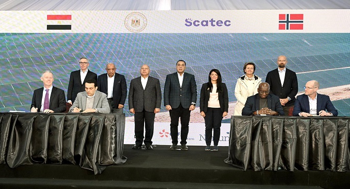 رئيس الوزراء يشهد توقيع اتفاقيات التمويل المبدئية لمشروع «ڤالى للطاقة المستدامة» باستثمارات 1.8 مليار دولار
