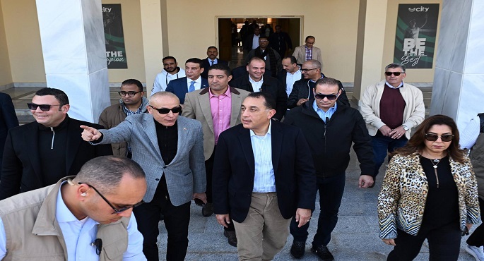 رئيس الوزراء يتفقد حمام السباحة الأوليمبى “سيتي كلوب” بالاقصر