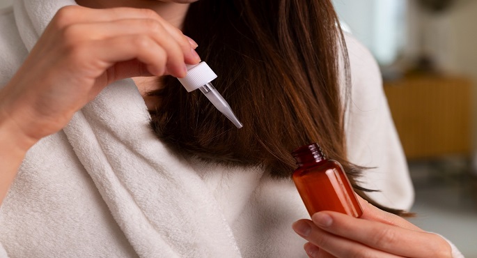 كيف تجعلين رائحة شعرك جميلة بلمسات أنثوية ؟