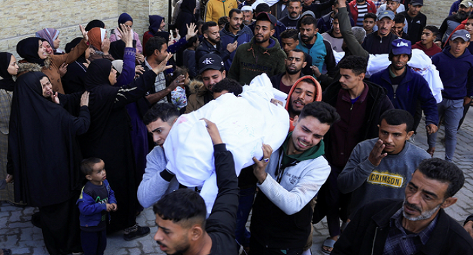 استشهاد 4 فلسطينيين إثر استهداف طائرة مسيرة للاحتلال الإسرائيلى مواطنين بخان يونس