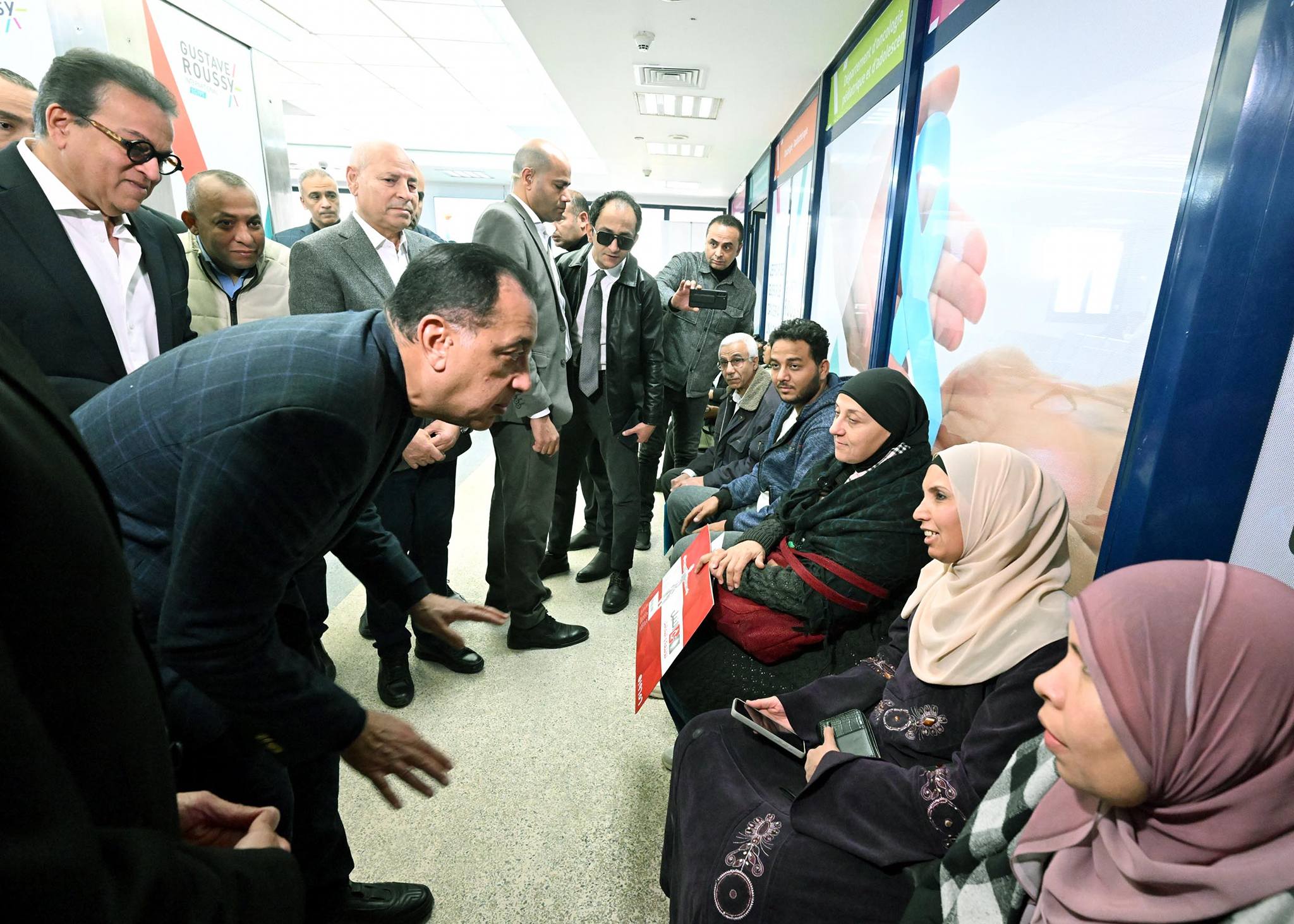 رئيس الوزراء يطمئن من المرضى على جودة الخدمات المقدمة فى مستشفى أورام دار السلام “هرمل سابقا”