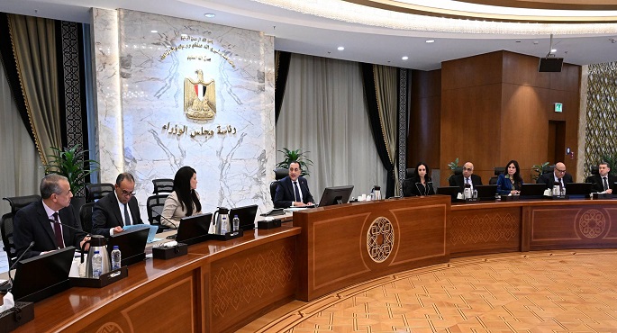 رئيس الوزراء يتابع ملف حصر التكلفة الاقتصادية لأعداد اللاجئين والمهاجرين المقيمين فى مصر