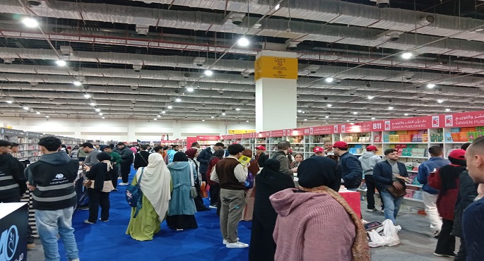 إقبال جماهيرى كثيف فى ثالث أيام فعاليات معرض القاهرة الدولى للكتاب