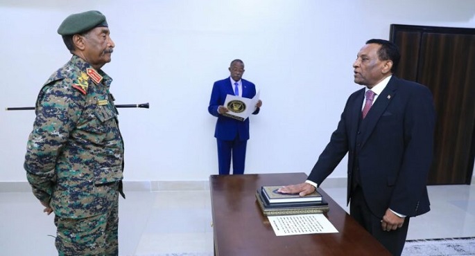 من قلب الخرطوم.. كامل إدريس يعلن عودة الحكومة السودانية لممارسة مهامها رسمياً