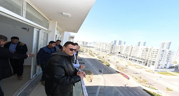 وزير الإسكان يتفقد كمباوند مزارين وبرج LD06 أحد الأبراج الشاطئية بمدينة العلمين الجديدة