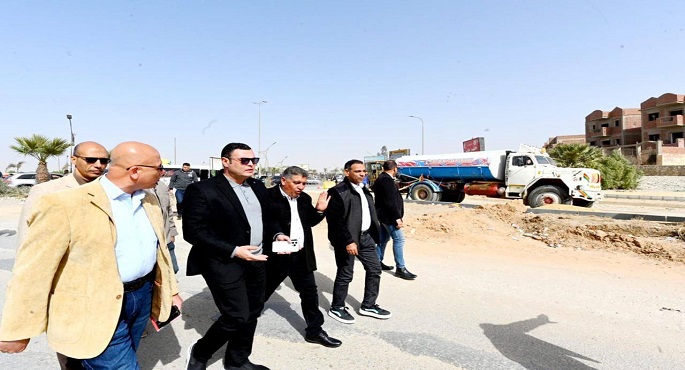 وزير الإسكان يتفقد أعمال تطوير ورفع كفاءة الطرق بعدد من المناطق الحيوية بمدينة حدائق أكتوبر