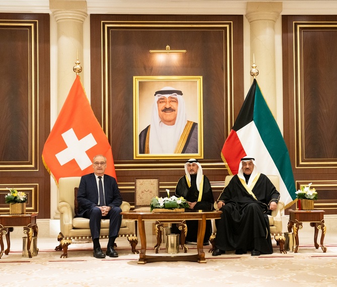 الرئيس السويسرى يصل إلى الكويت فى مستهل زيارة رسمية