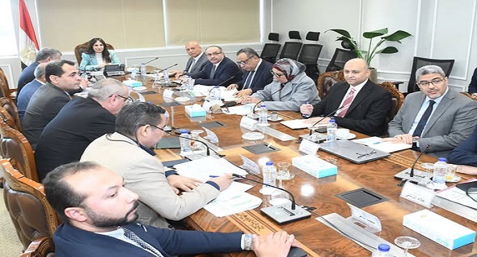 وزيرة الإسكان تتابع معدلات تنفيذ مشروعات “حياة كريمة “بعدد من المحافظات