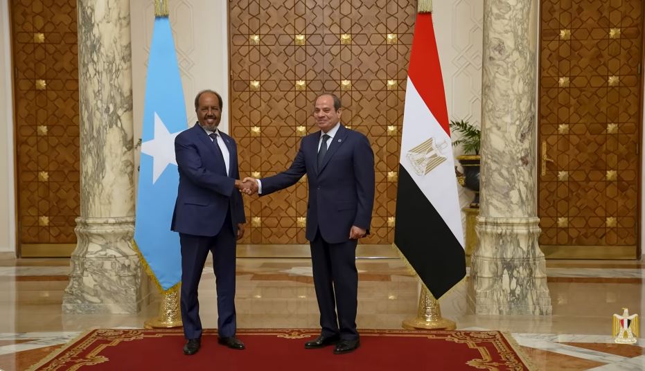 الرئيس السيسى يجدد موقف مصر الثابت الداعم لوحدة الصومال وأمنه وسلامة أراضيه