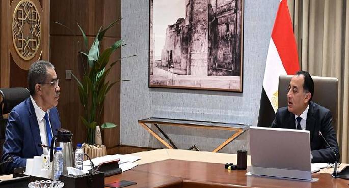 رئيس الوزراء يستعرض مع وزير الدولة للإعلام “خطة عمل” المرحلة المقبلة