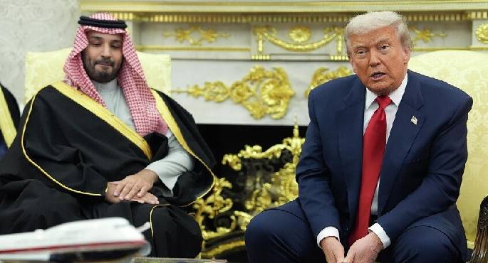 تقرير: ترامب يبلغ الكونجرس بسعيه لإبرام اتفاق نووى مع السعودية