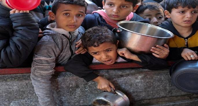 الإغاثة الطبية بغزة : الاحتلال يقيد دخول المساعدات ويهدد المطبخ العالمى بتقليص خدماته