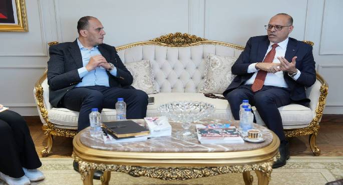 وزير العمل يلتقى عددا من أعضاء مجلسى النواب والشيوخ لبحث التعاون المشترك