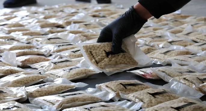 العراق يفكك شبكة دولية لتجارة المخدرات داخل سوريا