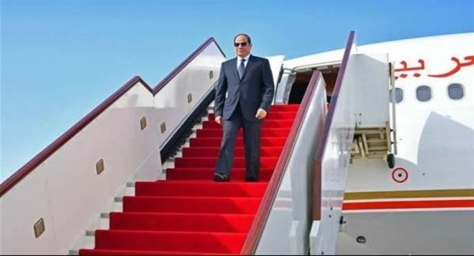 الرئيس السيسى يتفقد أحدث طائرات مصر للطيران من طراز إيرباص A350 بعد عودته من أبوظبى