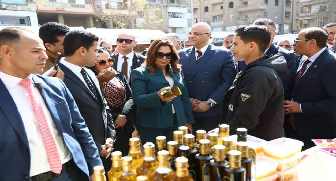 افتتاح معرض أهلا رمضان بمدينة بنها بحضور وزيرى التنمية المحلية والتموين