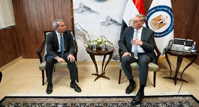 وزير البترول يتابع مع مسئولى”إينى” الإيطالية خطط زيادة الإنتاج وربط الحقول القبرصية