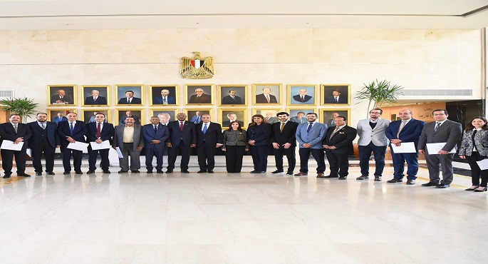 وزير الخارجية ونظيره السوداني يشاركان فى تكريم الفريق الطبى المصرى المشارك بالقافلة الطبية إلى السودان