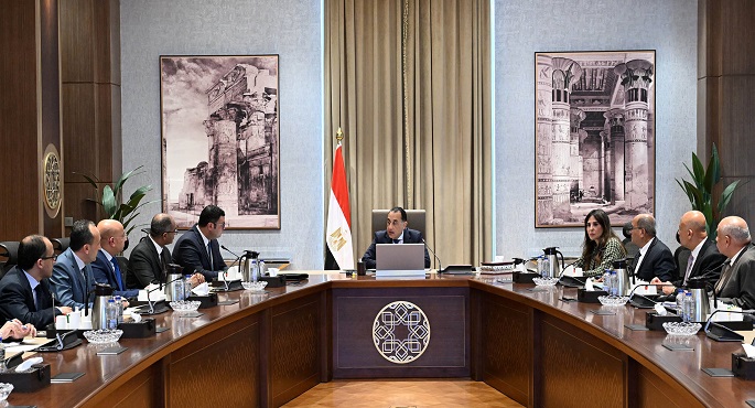 رئيس الوزراء يتابع تنفيذ إجراءات تطوير مرفق مياه الشرب والصرف الصحى