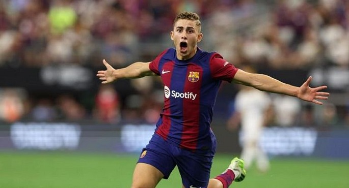برشلونة الإسبانى يعلن تمديد عقد فيرمين لوبيز حتى 2031