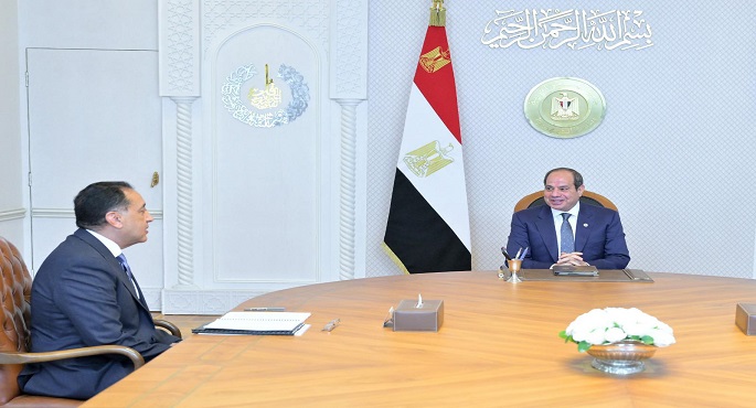 بالفيديو .. الرئيس السيسى يستقبل رئيس الوزراء للتشاور لإجراء تعديل على تشكيل الحكومة الحالية