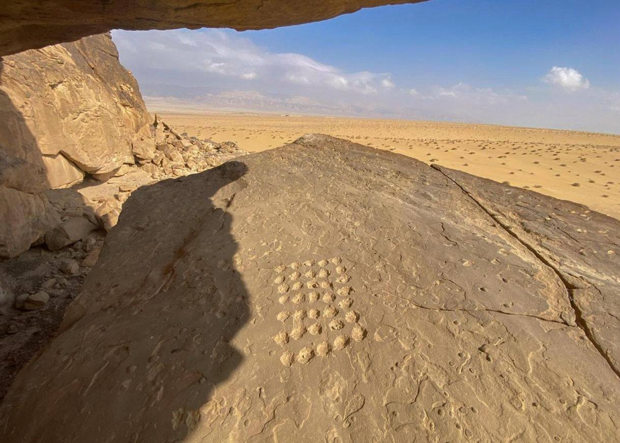 اكتشاف موقع أثرى بجنوب سيناء يزيح الستار عن أسرار 10 آلاف عام من الفن الصخرى