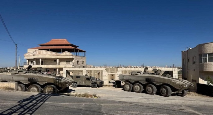 الاحتلال يحول منازل لثكنات عسكرية ويحتجز مواطنين فى قباطية جنوب جنين