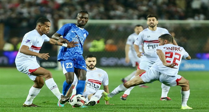 الزمالك يخشى مفاجأة سموحة خلال مباراتهما المؤجلة الليلة بالدورى