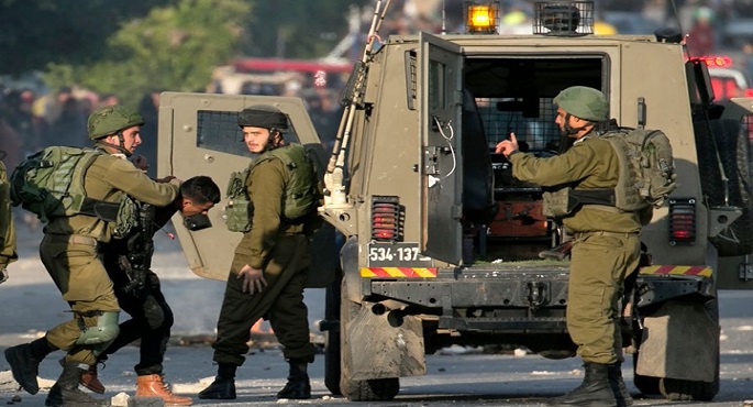 قوات الاحتلال تعتقل 22 فلسطينيا من محافظة نابلس بالضفة الغربية