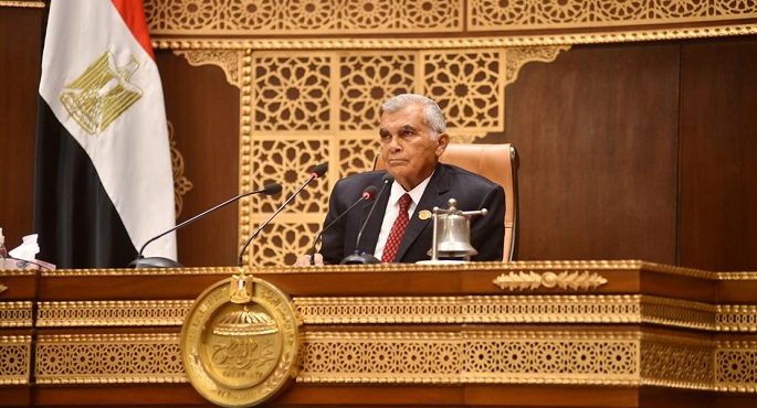 رئيس مجلس الشيوخ ناعيا مفيد شهاب: الفقيد دافع بصلابة وعلم عن تراب الوطن فى معركة استرداد طابا