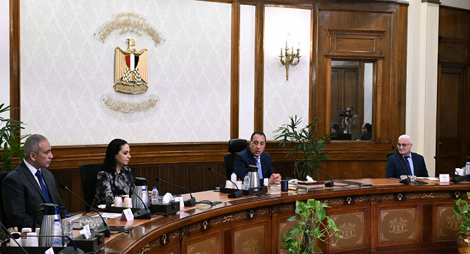 رئيس الوزراء: اهتمام كبير برفع كفاءة وتطوير أداء هيئة التأمينات الاجتماعية